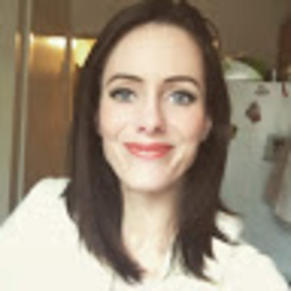 Meet your Posher, Juliana - Picture 1 of 1